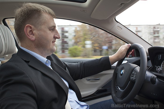 BalticTravelnews.com direktors Aivars Mackevičs testē jauno luksus klases automobili BMW 640d Coupe, kas drīz vien pakļāvās šofera gāzes pedāļa un stū 68722