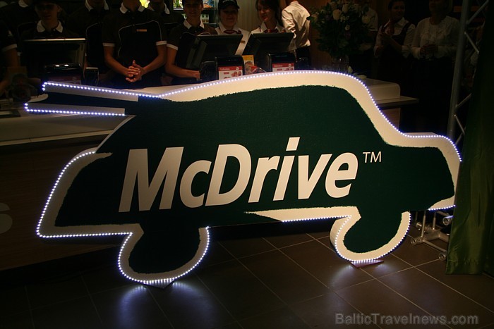 McDonald’s Imantā 3.11.2011 atklāja Latvijā lielāko «McDrive» restorānu. Vairāk informācijas - www.mcdonalds.lv 68744