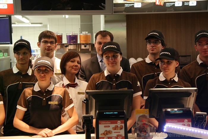 McDonald’s Imantā 3.11.2011 atklāja Latvijā lielāko «McDrive» restorānu. Vairāk informācijas - www.mcdonalds.lv 68745