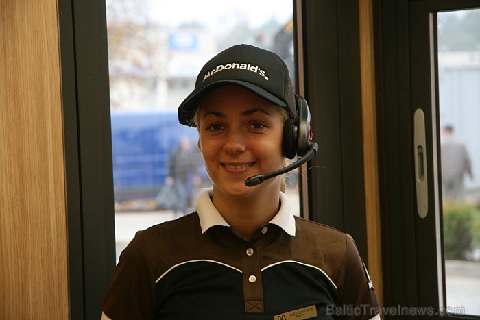 McDonald’s Imantā 3.11.2011 atklāja Latvijā lielāko «McDrive» restorānu. Vairāk informācijas - www.mcdonalds.lv 68749