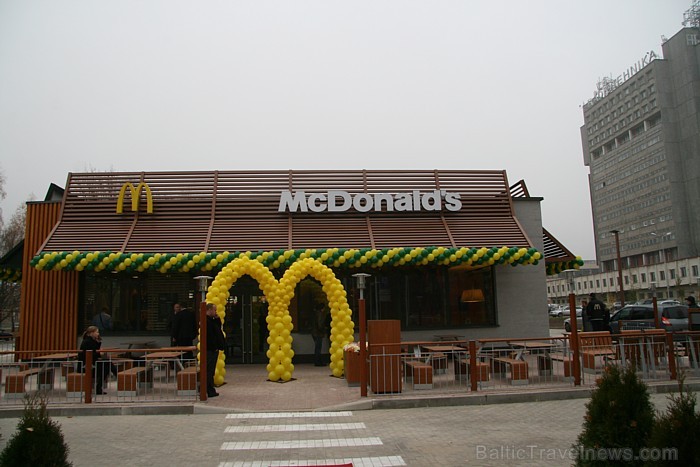McDonald’s Imantā 3.11.2011 atklāja Latvijā lielāko «McDrive» restorānu. Vairāk informācijas - www.mcdonalds.lv 68766