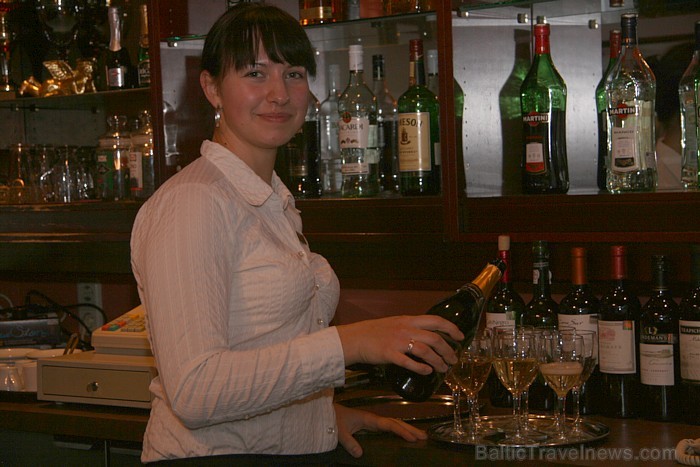 4.11.2011 triju zvaigžņu viesnīca Best Western Hotel Māra (www.hotelmara.lv), kas atrodas starptautiskās lidostas Rīga tuvumā svin 15 gadu jubileju 4.11.2011 triju zvaigžņu viesnīca Best Western Hotel Māra (www.hotelmara.lv), kas atrodas starptautiskās lidostas Rīga tuvumā svin 15 gadu jubileju