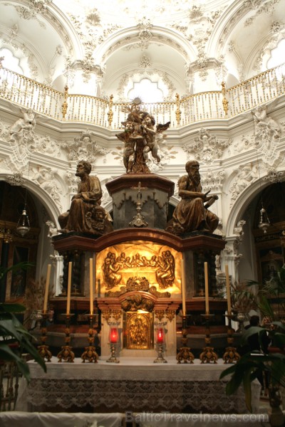 Viens no brīnišķīgākajiem kultūrvēsturiskajiem objektiem, kuru ir vērts apskatīt, ir Sv. Francisko baznīca 68981