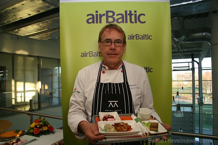 Latvijas galvenais šefpavārs Mārtiņš Rītiņš prezentē nacionālās lidsabiedrības airBaltic jauno ēdienkarti 69011