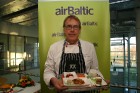 Latvijas galvenais šefpavārs Mārtiņš Rītiņš prezentē nacionālās lidsabiedrības airBaltic jauno ēdienkarti 1