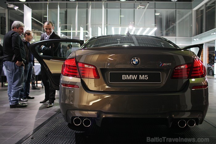 Sportiskā BMW M5 prezentācija BMW dīlera BM Auto salonā (Dārzciema iela 64a) Foto: Ingus Evertovskis Sportiskā BMW M5 prezentācija BMW dīlera BM Auto salonā (Dārzciema iela 64a) Foto: Ingus Evertovskis 69520