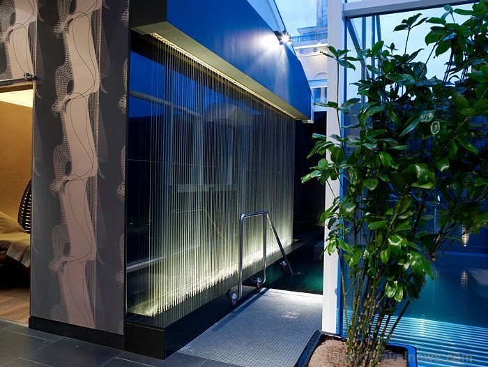 «ESPA Rīga», kas atrodas blakus viesnīcai Radisson Blu Latvija, piedāvā pasaules klases spa un skaistumkopšanas procedūras kā arī kolosālu relaksāciju «ESPA Rīga», kas atrodas blakus viesnīcai Radisson Blu Latvija, piedāvā pasaules klases spa un skaistumkopšanas procedūras kā arī kolosālu relaksāciju 71175