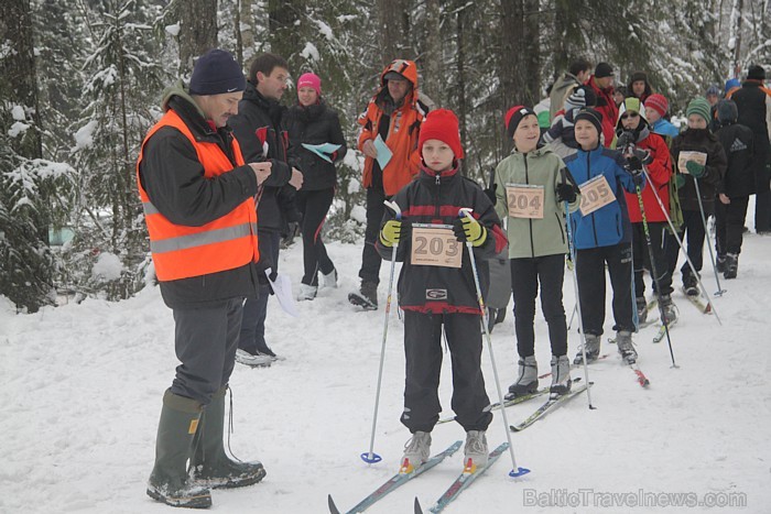 Vispasaules Sniega dienas (22.01.2012) pasākumi Zilajos kalnos pie Ogres - www.LatvijasCentrs.lv Vispasaules Sniega dienas (22.01.2012) pasākumi Zilajos kalnos pie Ogres - www.LatvijasCentrs.lv 71194