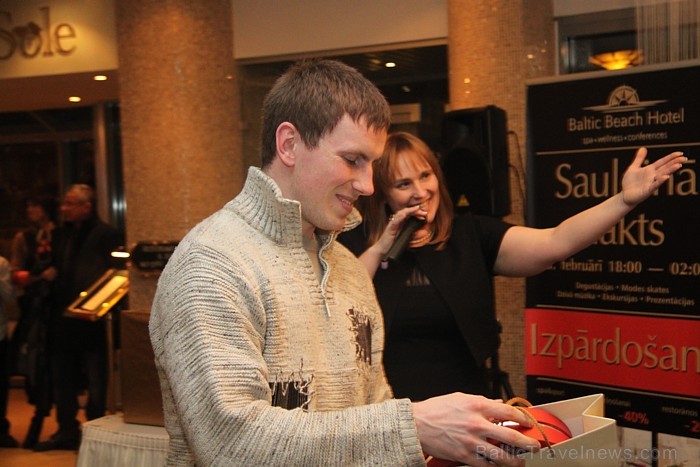 Jūrmalas piecu zvaigžņu viesnīcas Baltic Beach Hotel (www.balticbeach.lv) pasākums «Saulainā nakts» - pārsteiguma balvu izloze Jūrmalas piecu zvaigžņu viesnīcas Baltic Beach Hotel (www.balticbeach.lv) pasākums «Saulainā nakts» - pārsteiguma balvu izloze 71380