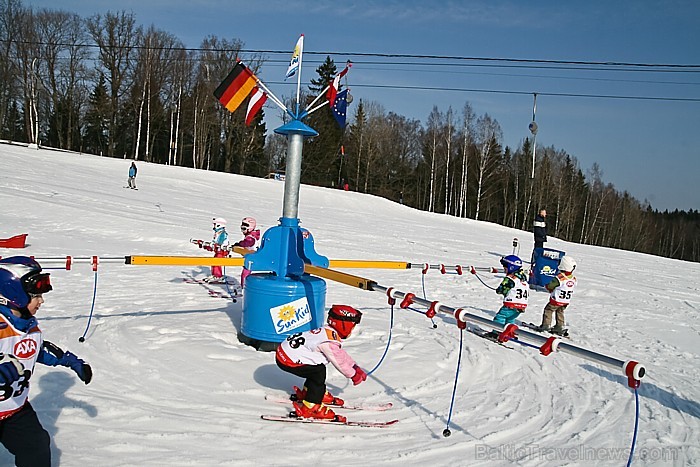 Reiņa trase piesaista Latvijas un ārvalstu ģimenes ziemas priekiem. Konkurss - http://on.fb.me/zsQjLo Foto: www.reinatrase.lv Reiņa trase piesaista Latvijas un ārvalstu ģimenes ziemas priekiem. Konkurss - http://on.fb.me/zsQjLo Foto: www.reinatrase.lv 72176