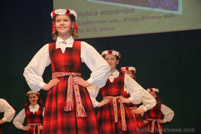 Tautas deju koncerts Ogres Kultūras centrā 10.03.2012 - informācija par tūrismu Ogrē - www.LatvijasCentrs.lv Tautas deju koncerts Ogres Kultūras centrā 10.03.2012 - informācija par tūrismu Ogrē - www.LatvijasCentrs.lv 72651