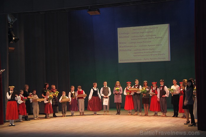 Tautas deju koncerts Ogres Kultūras centrā 10.03.2012 - informācija par tūrismu Ogrē - www.LatvijasCentrs.lv Tautas deju koncerts Ogres Kultūras centrā 10.03.2012 - informācija par tūrismu Ogrē - www.LatvijasCentrs.lv 72675
