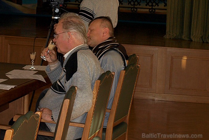 AS Latvijas balzams prezentē jauno krējuma liķieri Šarlote un brendiju Bonaparte Cinnamon - www.lb.lv AS Latvijas balzams prezentē jauno krējuma liķieri Šarlote un brendiju Bonaparte Cinnamon - www.lb.lv 72931