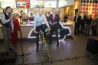 «McDonalds» atver 30-to restorānu Baltijā uz Vienības gatves 115a, Rīgā 30