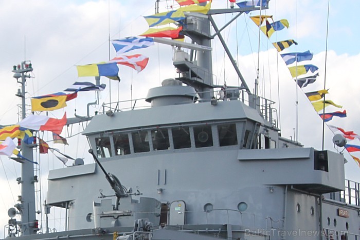 Rīgu apciemoja dažādu valstu militārie kuģi (14.04-15.04.2012), kurus varēja apmeklēt galvaspilsētas iedzīvotāji un viesi 73957