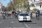 Rīgas velo parāde 1.05.2012 pulksten 12:30 sākās pie Brīvības pieminekļa un devās Mežaparka virzienā 1