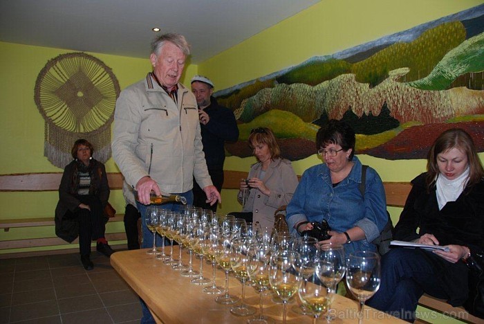 Kurzeme gatavojas kļūt par Baltijas vīna reģionu un aicina ceļotājus romantiskajā vīna tūrē www.kurzeme.lv 75079