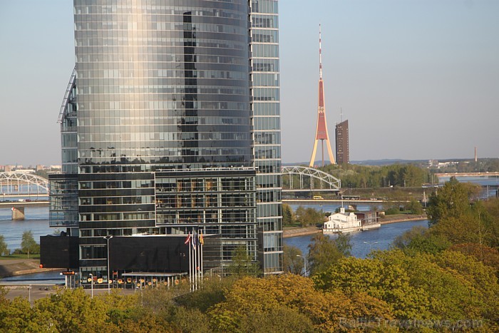 Rīgas skaistākās panorāmas jumta terase Pārdaugavā ir atklāta vasaras sezonai - www.islandehotel.lv 75142