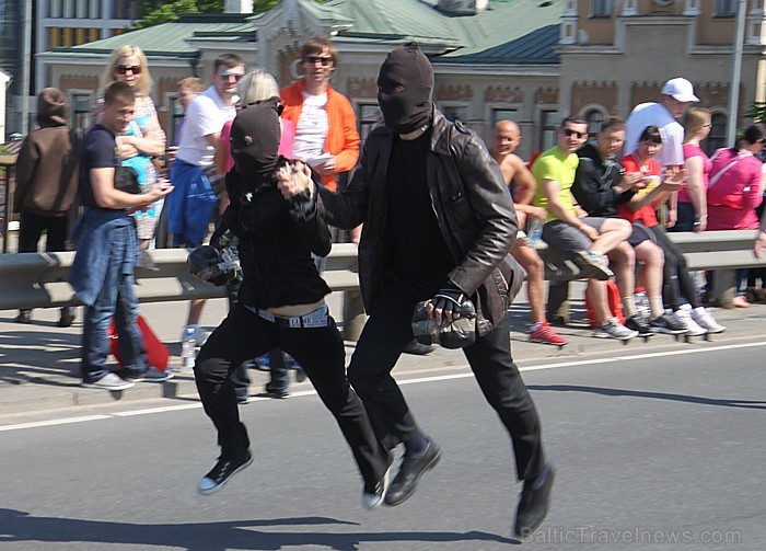 21. Rīgas maratons, kas notika 20.05.2012 un pulcēja dažādās distancēs 18 180 skrējējus (www.wess-select.lv) 21. Rīgas maratons, kas notika 20.05.2012 un pulcēja dažādās distancēs 18 180 skrējējus (www.wess-select.lv) 75639