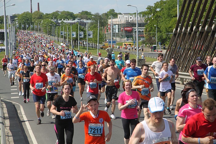 21. Rīgas maratons, kas notika 20.05.2012 un pulcēja dažādās distancēs 18 180 skrējējus (www.wess-select.lv) 21. Rīgas maratons, kas notika 20.05.2012 un pulcēja dažādās distancēs 18 180 skrējējus (www.wess-select.lv) 75669
