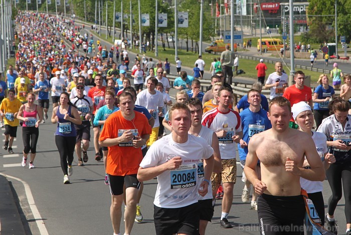 21. Rīgas maratons, kas notika 20.05.2012 un pulcēja dažādās distancēs 18 180 skrējējus (www.wess-select.lv) 21. Rīgas maratons, kas notika 20.05.2012 un pulcēja dažādās distancēs 18 180 skrējējus (www.wess-select.lv) 75674