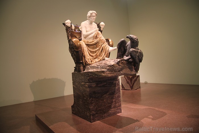 Tēlotājmākslas muzejs (Museum der bildenden Künste), kas ir dibināts 1837.gadā. Apkopo 2.700 gleznas, 750 skulptūras un 55.000 zīmējumus - www.mdbk.de Tēlotājmākslas muzejs (Museum der bildenden Künste), kas ir dibināts 1837.gadā. Apkopo 2.700 gleznas, 750 skulptūras un 55.000 zīmējumus - www.mdbk.de 76464