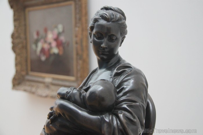 Tēlotājmākslas muzejs (Museum der bildenden Künste), kas ir dibināts 1837.gadā. Apkopo 2.700 gleznas, 750 skulptūras un 55.000 zīmējumus - www.mdbk.de Tēlotājmākslas muzejs (Museum der bildenden Künste), kas ir dibināts 1837.gadā. Apkopo 2.700 gleznas, 750 skulptūras un 55.000 zīmējumus - www.mdbk.de 76491