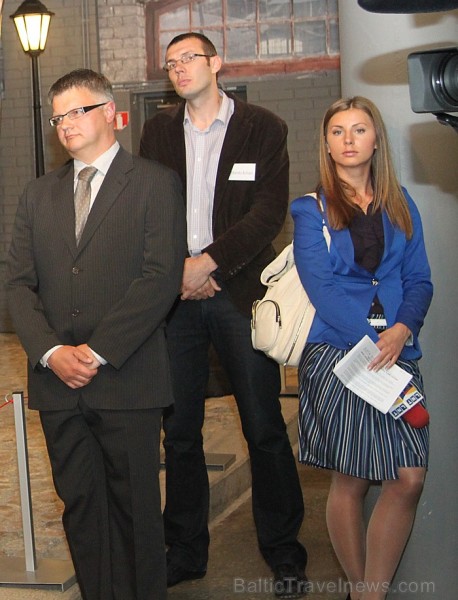 «Jāņa sēta» Rīgas Motormuzejā 6.06.2012 prezentē jauno «Lielais Latvijas atlants» un tūrisma ceļvedi «Latvija» - www.kartes.lv «Jāņa sēta» Rīgas Motormuzejā 6.06.2012 prezentē jauno «Lielais Latvijas atlants» un tūrisma ceļvedi «Latvija» - www.kartes.lv