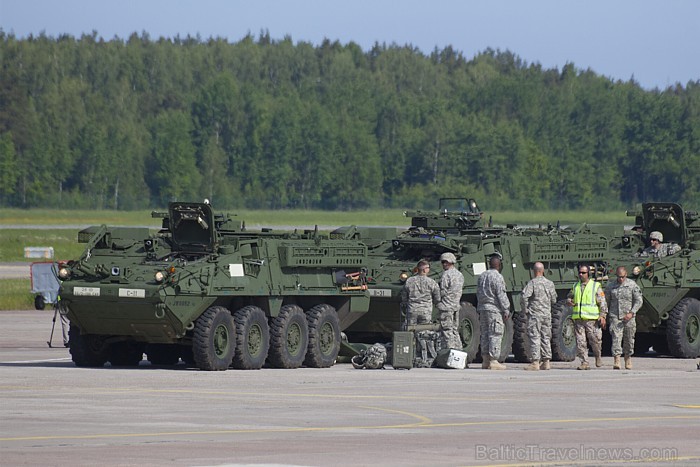 08.06.2012 lidostā «Rīga» nosēdās viena no lielākajām militārajām kravas lidmašīnām - Lockheed C-5A «Galaxy» Foto: www.fotoprojekts.lv 08.06.2012 lidostā «Rīga» nosēdās viena no lielākajām militārajām kravas lidmašīnām - Lockheed C-5A «Galaxy» Foto: www.fotoprojekts.lv 76622