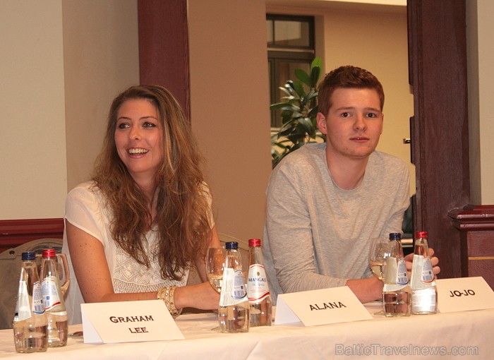 Pecolli aicina 9. jūnijā uz Mikromaģijas Gala šovu un 10. jūnijā uz Iluzionisma Gala koncertu www.abra-kadabra.lv Pecolli aicina 9. jūnijā uz Mikromaģijas Gala šovu un 10. jūnijā uz Iluzionisma Gala koncertu www.abra-kadabra.lv 76663