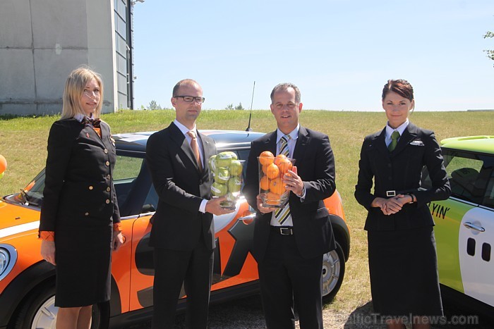 Latvijas nacionālā aviokompānija airBaltic (www.airbaltic.com) sāk sadarbību ar auto nomas uzņēmumu Sixt (www.sixt.lv) Latvijas nacionālā aviokompānija airBaltic (www.airbaltic.com) sāk sadarbību ar auto nomas uzņēmumu Sixt (www.sixt.lv) 77104