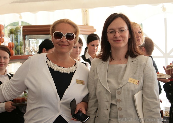 Ella Sančirova-Lastovska (Baltic Beach Hotel direktora vietniece) un Zane Šteinberga (Baltic Beach Hotel mārketinga nodaļas vadītāja) Ella Sančirova-Lastovska (Baltic Beach Hotel direktora vietniece) un Zane Šteinberga (Baltic Beach Hotel mārketinga nodaļas vadītāja) 77537
