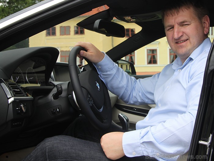 BalticTravelnews.com direktors Aivars Mackevičs testē jauno BMW 6. sērijas Gran Coupe 640d, kas ir BMW luksus klases automobilis ar vairāk nekā 300 z BalticTravelnews.com direktors Aivars Mackevičs testē jauno BMW 6. sērijas Gran Coupe 640d, kas ir BMW luksus klases automobilis ar vairāk nekā 300 z 77786