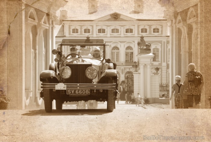 Rundālē ierodas britu autoklubs ar pirmskara «Rolls Royce» automašīnām Foto: Juris Ķilkuts www.fotoatelje.lv Rundālē ierodas britu autoklubs ar pirmskara «Rolls Royce» automašīnām Foto: Juris Ķilkuts www.fotoatelje.lv 78856