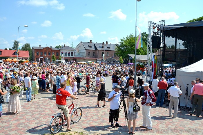 Jēkabpils pilsētas svētki (05.-07.07.2012) piesaistīja lielu apmeklētāju skaitu Foto: Jānis Lācis www.jekabpils.lv 78959