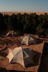Ceļotāji nakšņošanai Tunisijā izvēlas pieczvaigžņu beduīnu teltis Yadis Ksar Ghilane www.yadis.com 15
