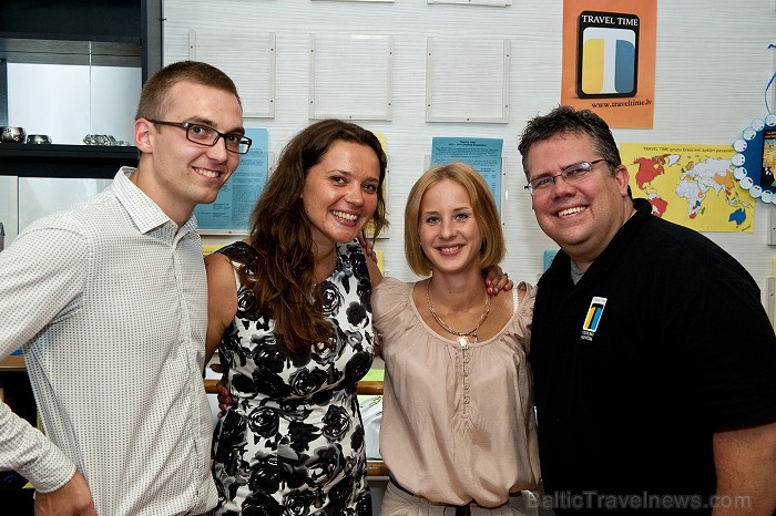 Tūrisma firma Travel Time atzīme 5 gadu jubileju grupu ceļojumiem Foto: Renārs Koris, www.traveltime.lv Tūrisma firma Travel Time atzīme 5 gadu jubileju grupu ceļojumiem Foto: Renārs Koris, www.traveltime.lv 80432
