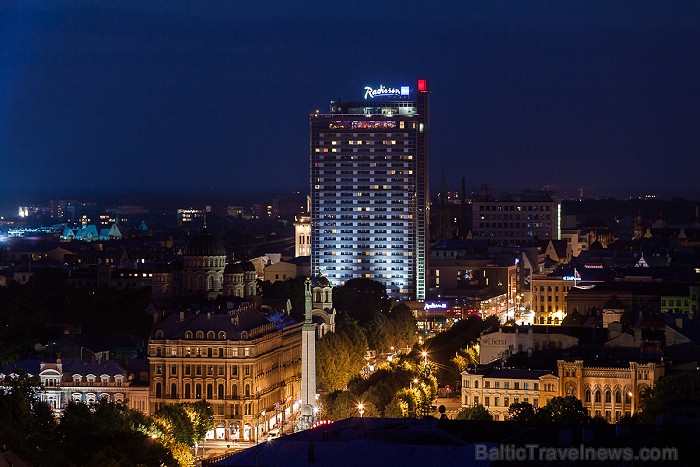 Radisson Blu Hotel Latvija tagad ir saskatāms gandrīz no jebkuras vietas pilsētā. Foto: www.radissonblu.com Radisson Blu Hotel Latvija tagad ir saskatāms gandrīz no jebkuras vietas pilsētā. Foto: www.radissonblu.com 80874