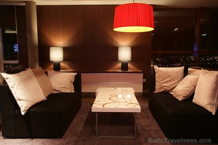 Radisson Blu Hotel Latvija tagad ir saskatāms gandrīz no jebkuras vietas pilsētā. Foto: www.radissonblu.com Radisson Blu Hotel Latvija tagad ir saskatāms gandrīz no jebkuras vietas pilsētā. Foto: www.radissonblu.com 80882
