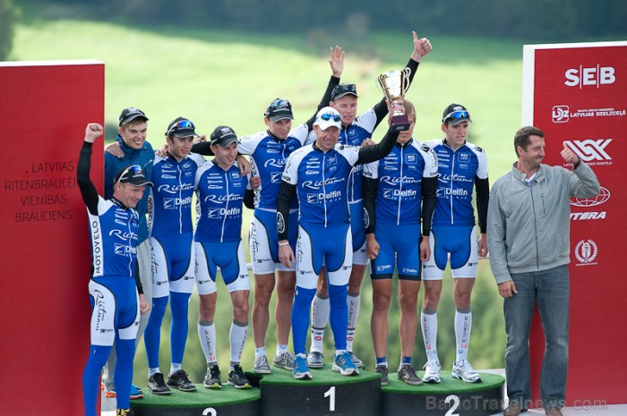 Vienības brauciens 2012 pārspēj visus iepriekšējos dalībnieku rekordus. Foto: Zigismunds Zālmanis Vienības brauciens 2012 pārspēj visus iepriekšējos dalībnieku rekordus. Foto: Zigismunds Zālmanis 81457