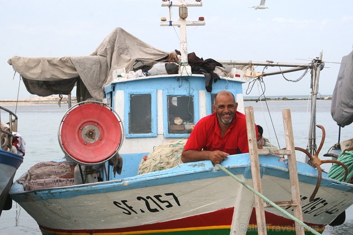 Esot Džerbas salā (Tunisija) noteikti dodies apciemot kādu no nelielām zvejnieku ostām, izbaudīt vietējo iedzīvotāju viesmīlību 81512