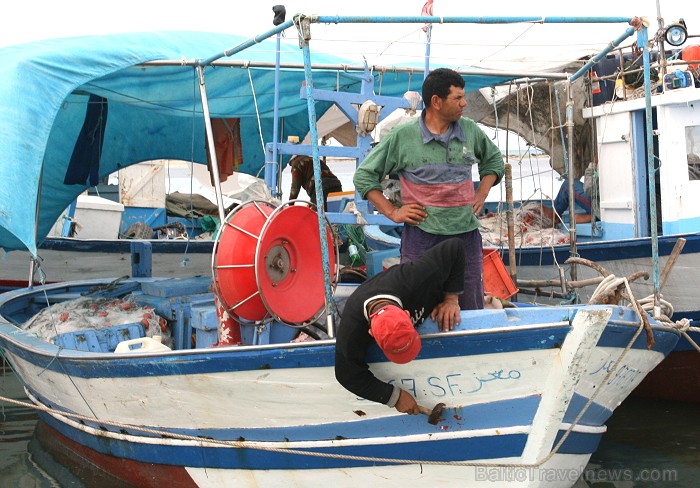Esot Džerbas salā (Tunisija) noteikti dodies apciemot kādu no nelielām zvejnieku ostām, izbaudīt vietējo iedzīvotāju viesmīlību 81542