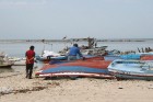 Esot Džerbas salā (Tunisija) noteikti dodies apciemot kādu no nelielām zvejnieku ostām, izbaudīt vietējo iedzīvotāju viesmīlību 11