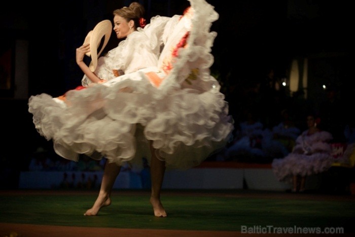Bambuko kultūras festivāls ietver gan mūzikas, gan dejas, gan tērpu parādes elementus. Foto: www.colombia.travel 82618