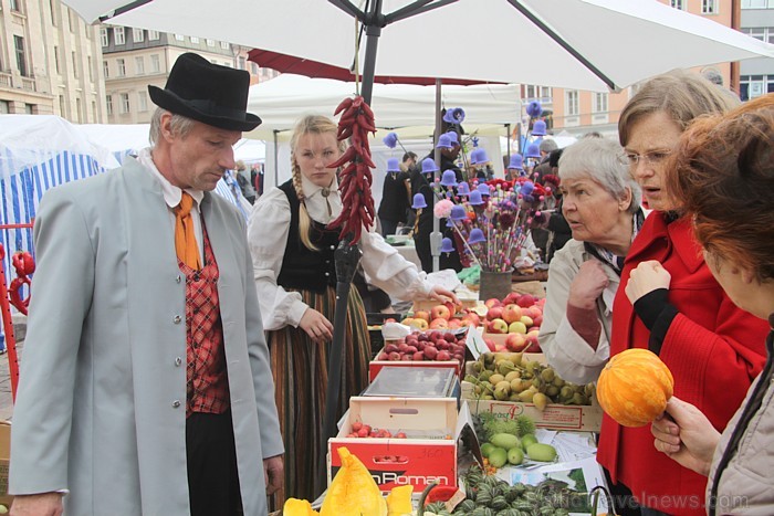 Miķeļdienas tirgus Doma laukumā, Rīgā. Foto sponsors: www.gutenbergs.eu 82745