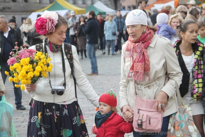 Miķeļdienas tirgus Doma laukumā, Rīgā. Foto sponsors: www.gutenbergs.eu 82746