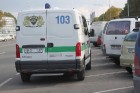 Rīgas pašvaldības policija nemaz necentās palīdzēt vai pabrīdināt pilsētas viesus, kuri nepareizi novietoja savas automašīnas Miķeļdienas tirgus tuvum 59
