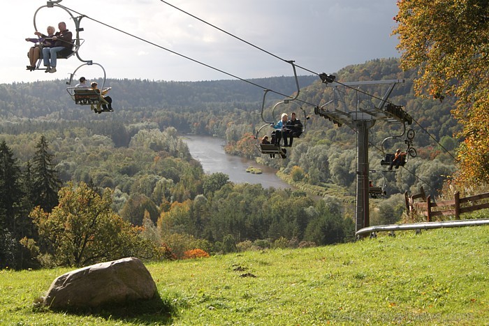 Zelta rudens iezīmējas Siguldā. Foto sponsors: www.tourism.sigulda.lv 82939