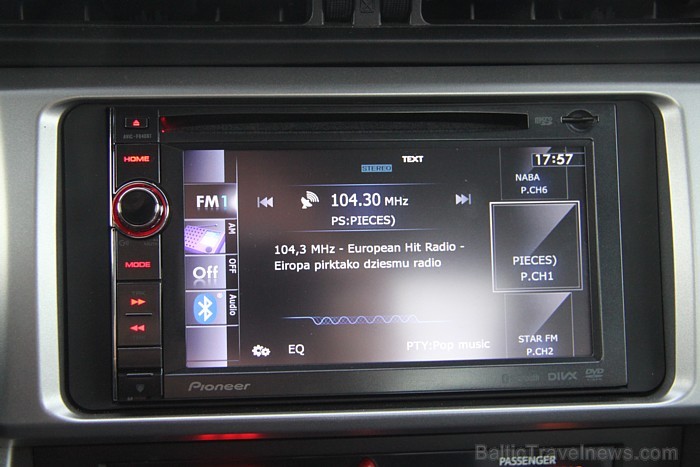 Travelnews.lv testa Subaru BRZ Sport radio apkalpošana ik pa brīdim radīja radīja neērtības, jo, regulējot skaļumu, pirksti nejauši pieskārās skārienj 83138