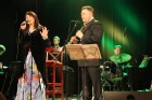 Pazīstamā pašmāju dziedātāja Jolanta Gulbe un zviedru mūziķis Hans Antehed oktobrī dodas koncerttūrē pa Latviju ar nosaukumu 'Latvijas sajūtas'. Foto: 1